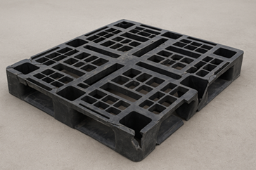 Palet de plástico negro tipo C