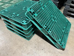 Palet de plástico verde tipo B